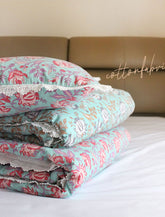 Ariel 佩斯利花卉圖案 Asa 輕質布料韓國製造 by the Yard